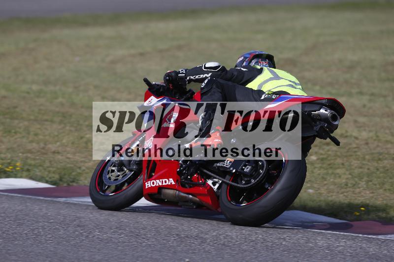 /11 28.04.2026  PROMAX ADR/Gruppe gruen/52